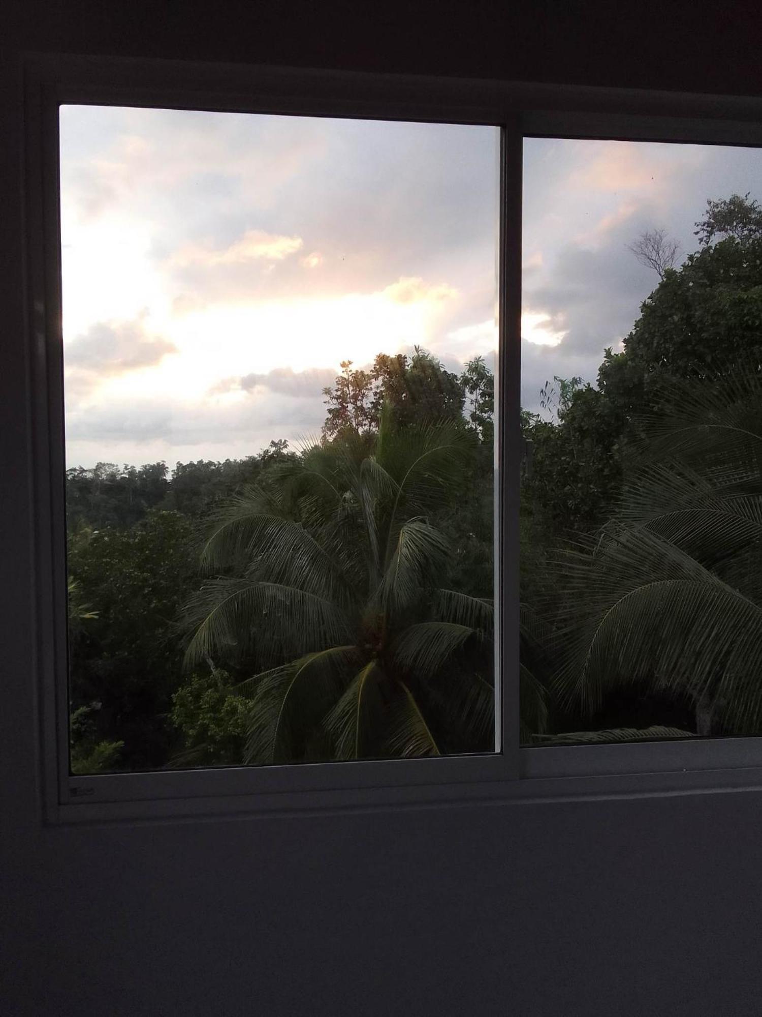 Peaceful Green Villa ウナワトゥナ 部屋 写真